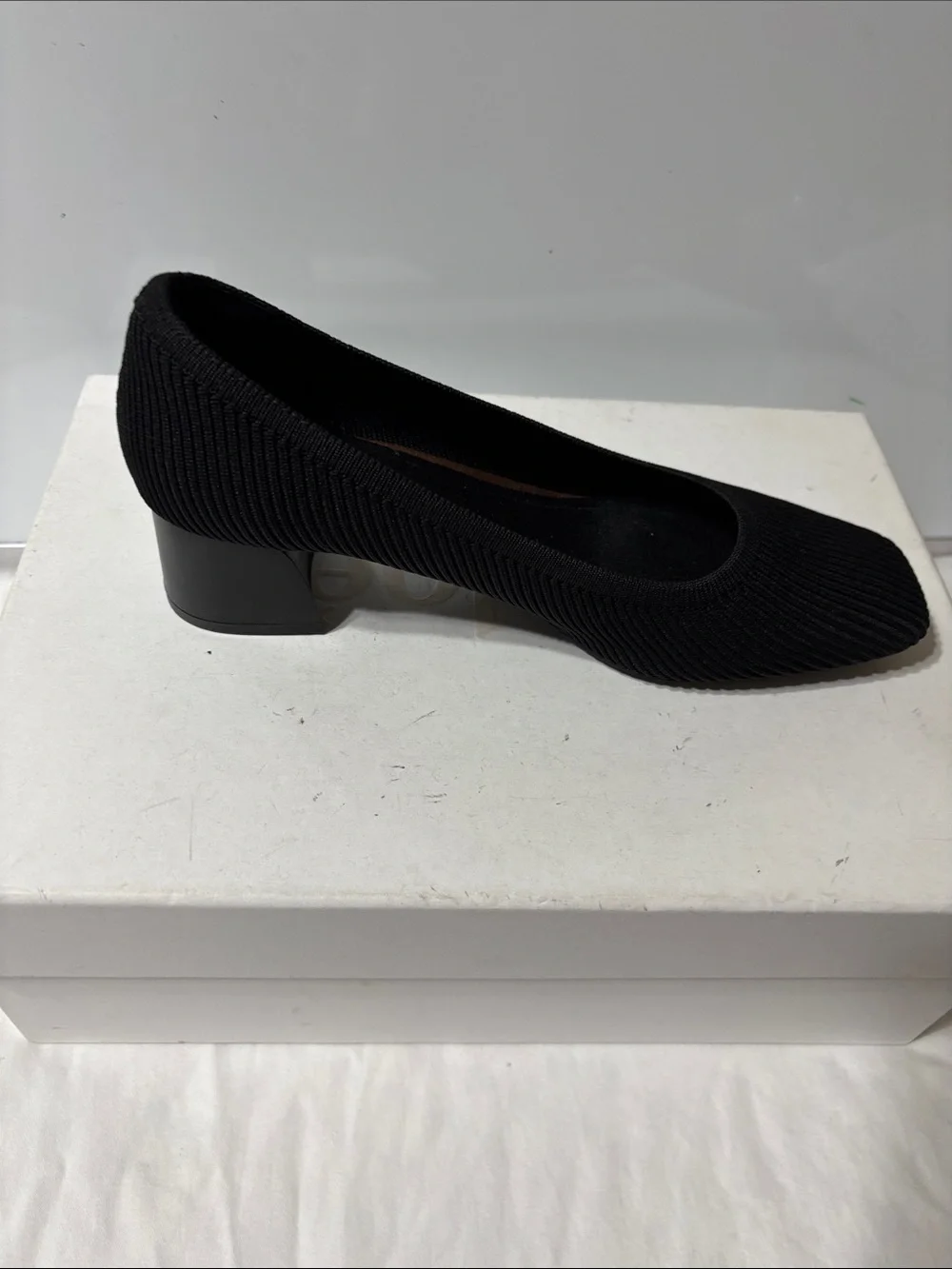 Vivaia Black Ribbed Square-Toe Heels